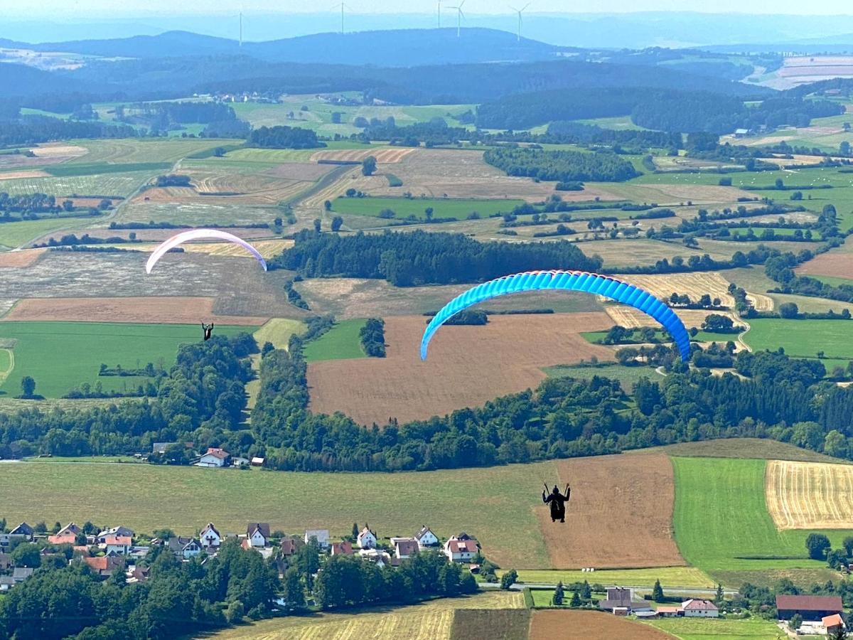 Fraenkische Linie - Radspitz-Ferienwohnungen Marktrodach المظهر الخارجي الصورة